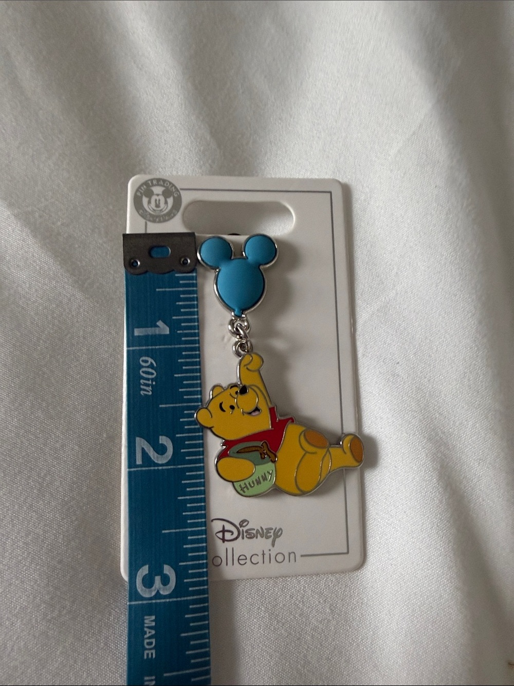 Disney Yellow Winnie the Pooh with Blue Mickey Balloon Trading Pin Charm - Picture 5 of 5